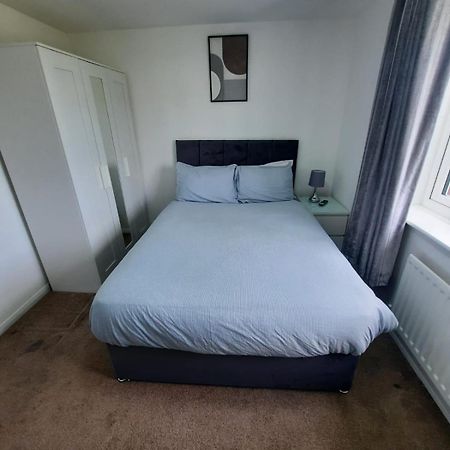 Two Bedroom Luxury House Thamesmead  Extérieur photo