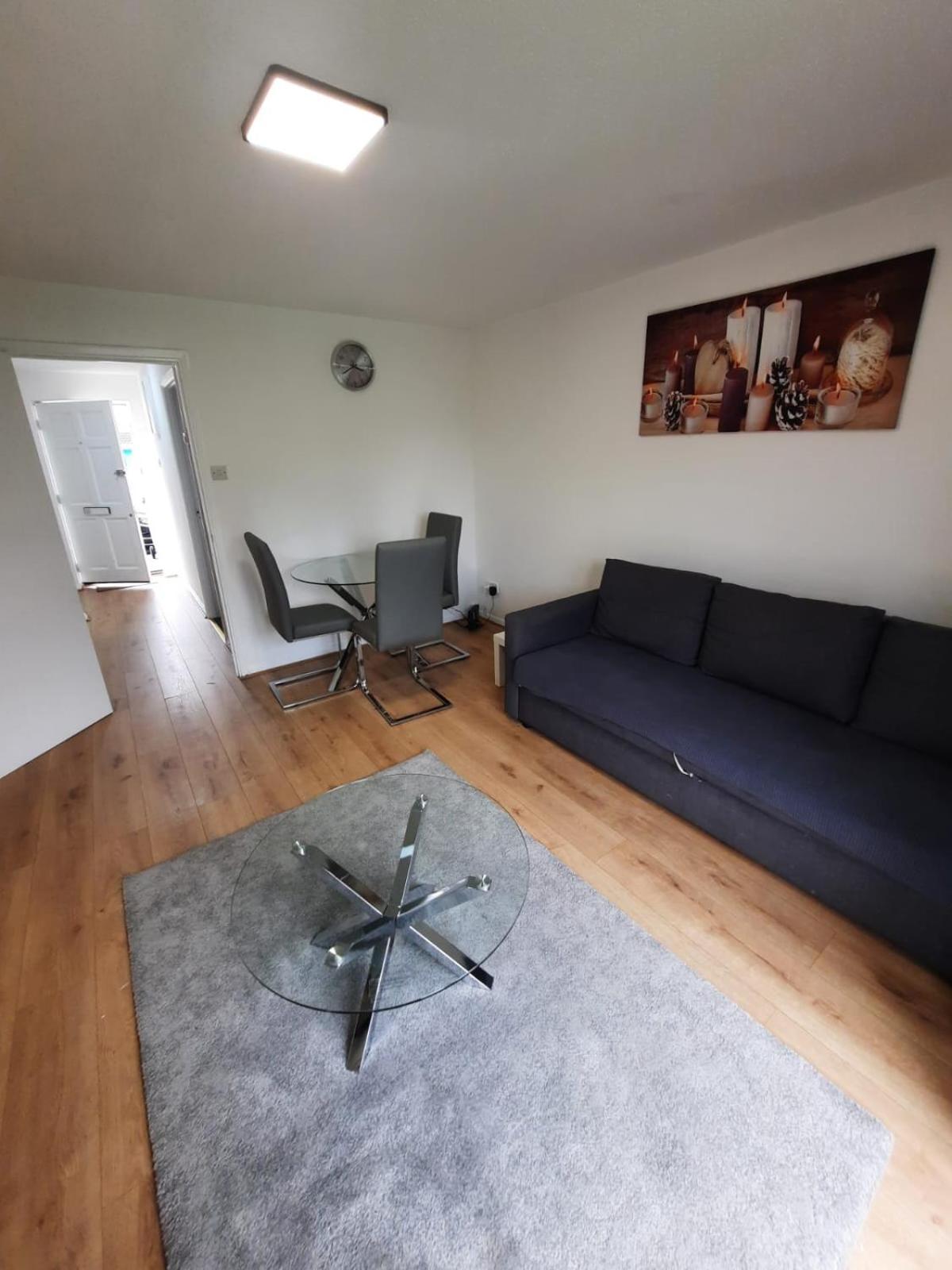 Two Bedroom Luxury House Thamesmead  Extérieur photo